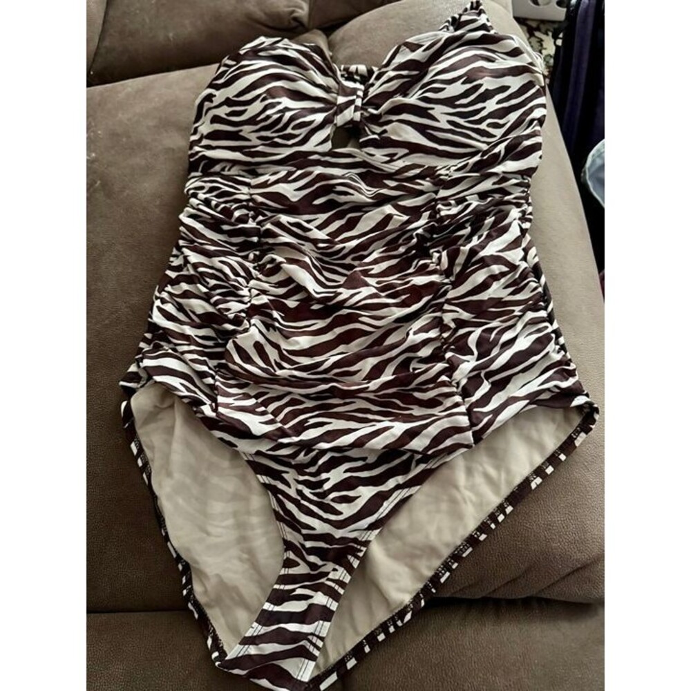 Torrid animal print One Piece Swimsuit SZ 2X